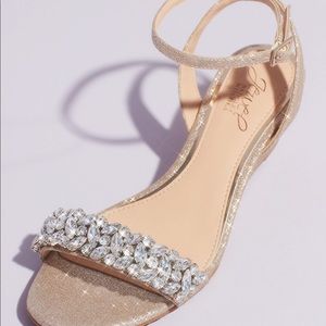 Badgley Mischka. Glittery Ankle Strap Wedge Sandal w/ Crystals sz10